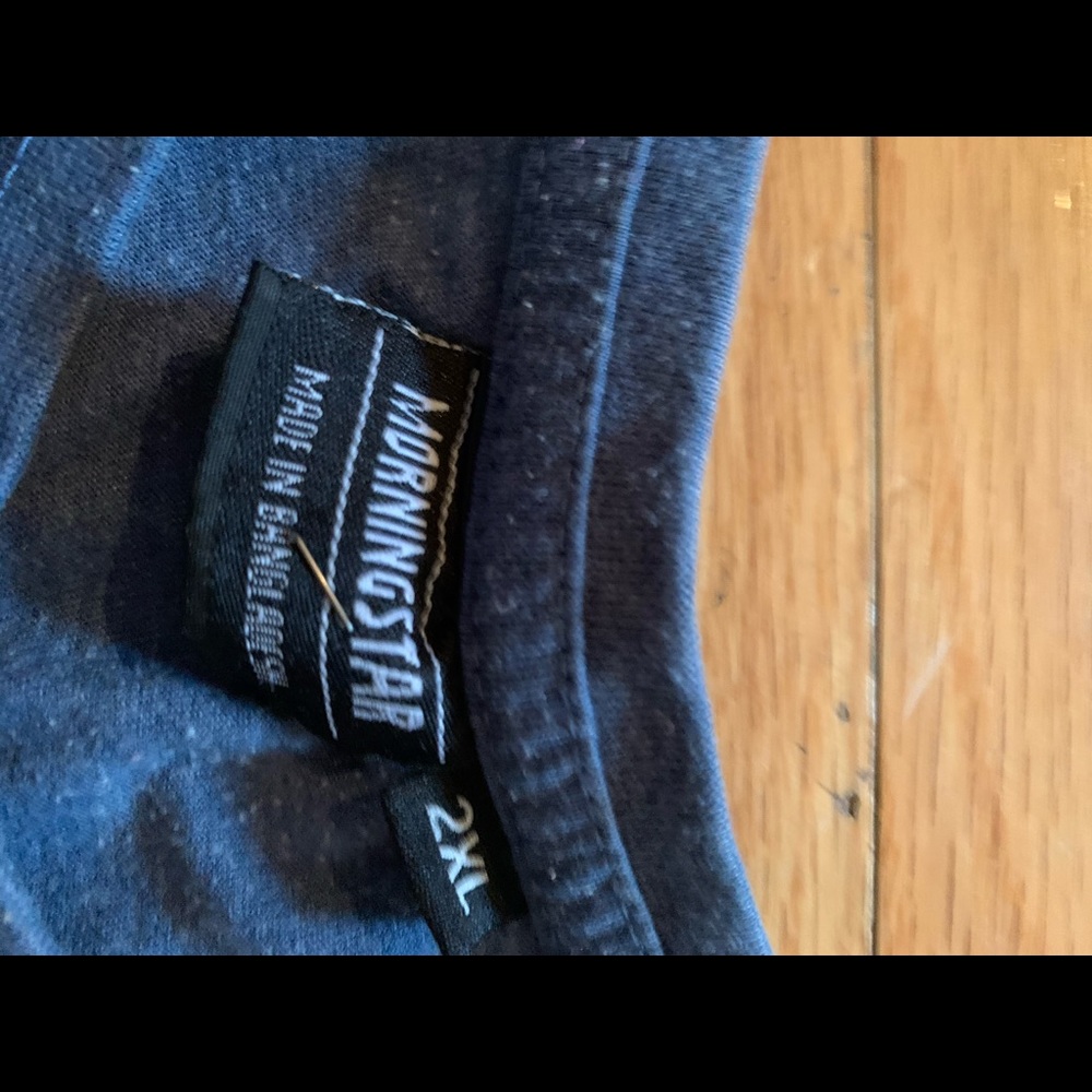 SURF TEE! - Picture 4 of 4
